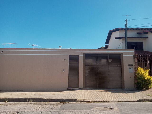 #3784 - Casa para Venda em Belo Horizonte - MG - 2