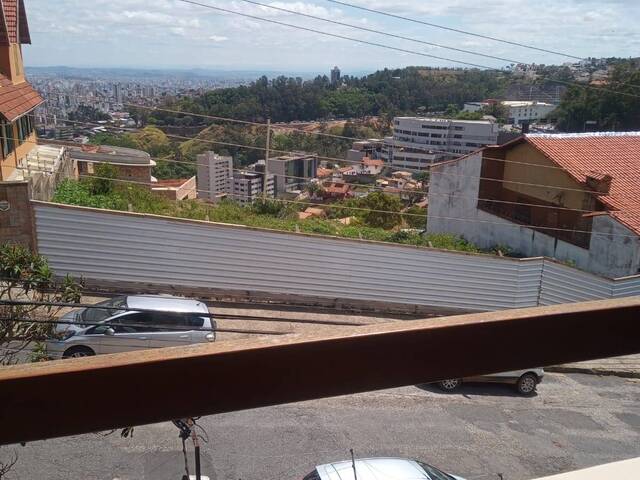 Casa para Venda em Belo Horizonte - 4