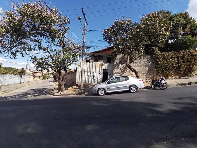 #3955 - Casa para Venda em Belo Horizonte - MG